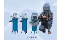 人工呼吸器和防護衣